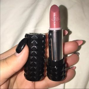 KVD studded kiss Magick