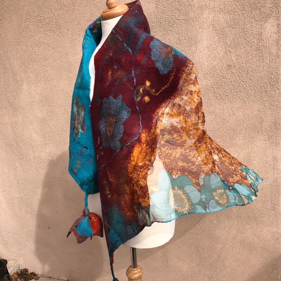 Nuno felting scarf  “Santa Fe Sunset” - Picture 3 of 5