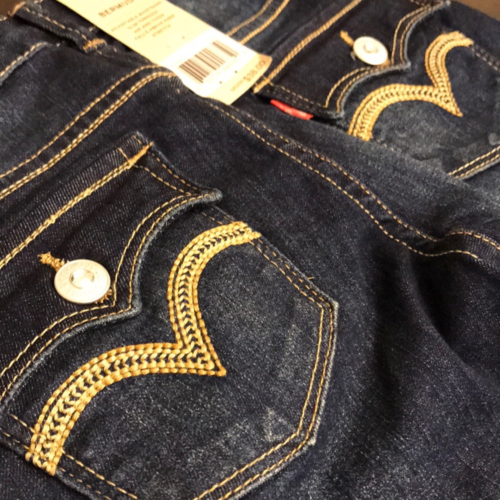 NWT Levi’s Girls’ Sweetie Bermuda Denim/Jean Short - Picture 4 of 5