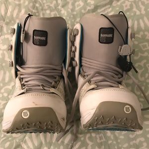 Burton sapphire snowboarding boot, size 9