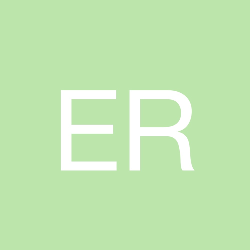 Meet your Posher, Elira