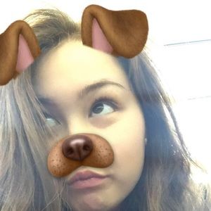 Meet your Posher, Chloe