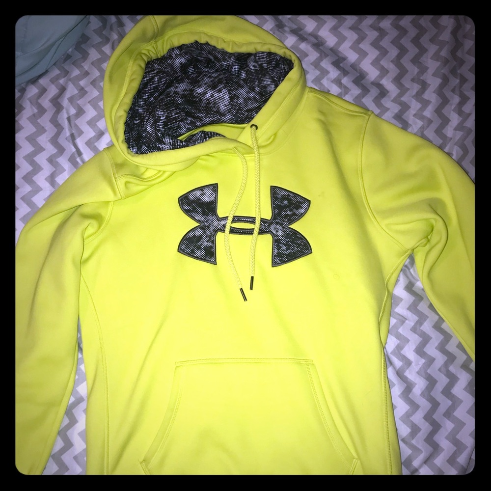 Under armor sweat shirt