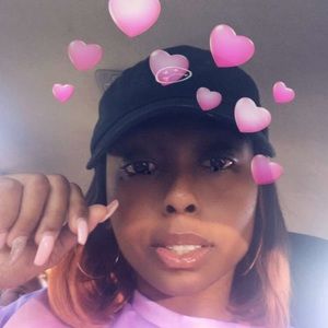 Meet your Posher, Briana