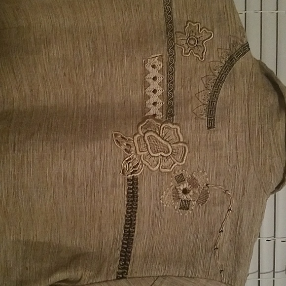 Coldwater Creek - Picture 3 of 4