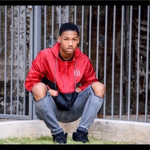 Meet your Posher, Larry