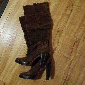 Women's brown suede boots