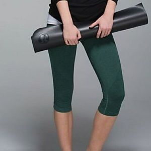 Lululemon Flow Crop II