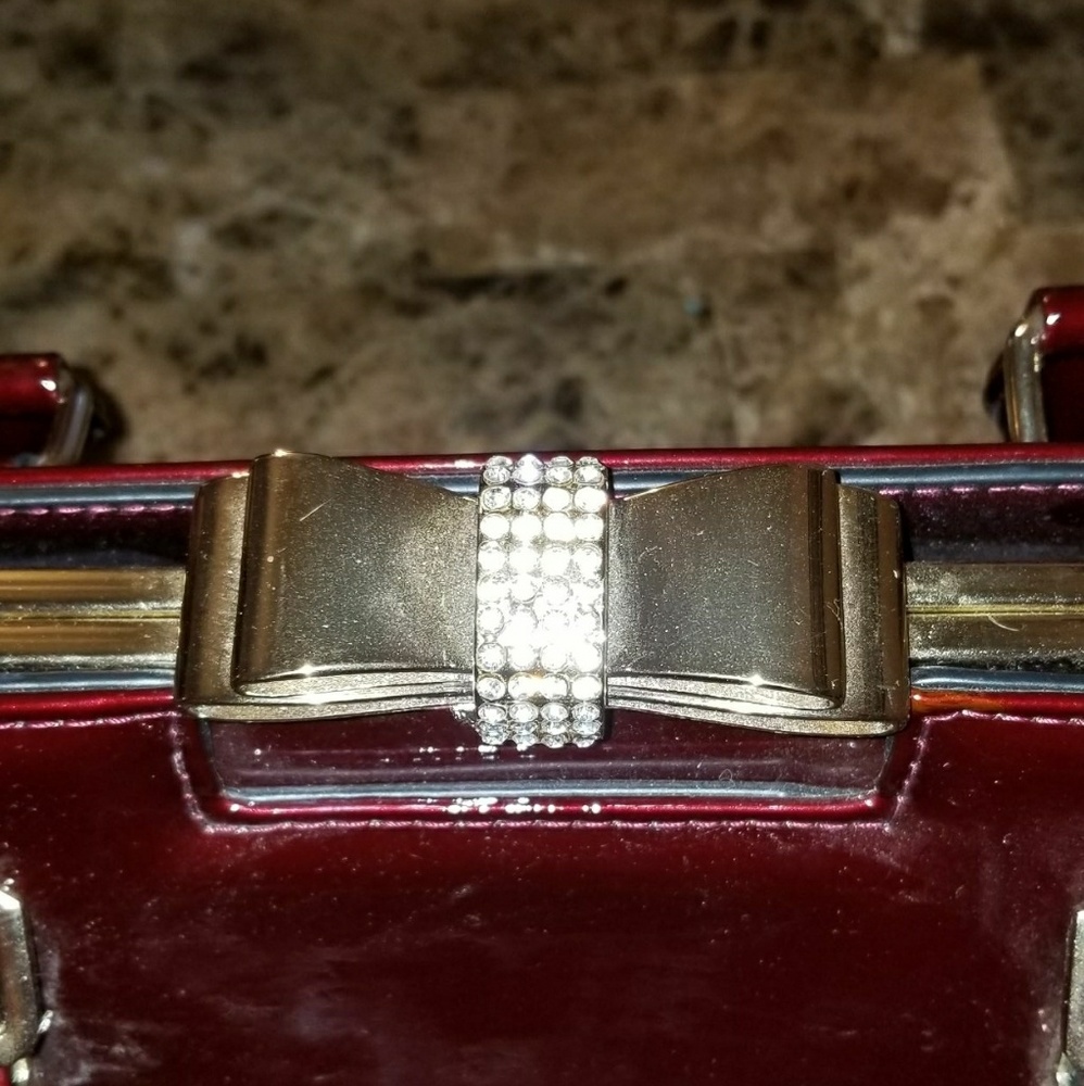 Handbag - Picture 2 of 3