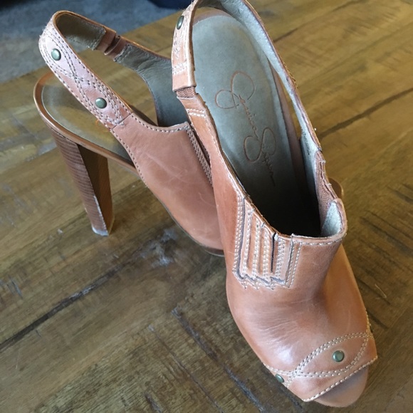 Jessica Simpson brown Leather Heels Size 7 - Picture 2 of 4