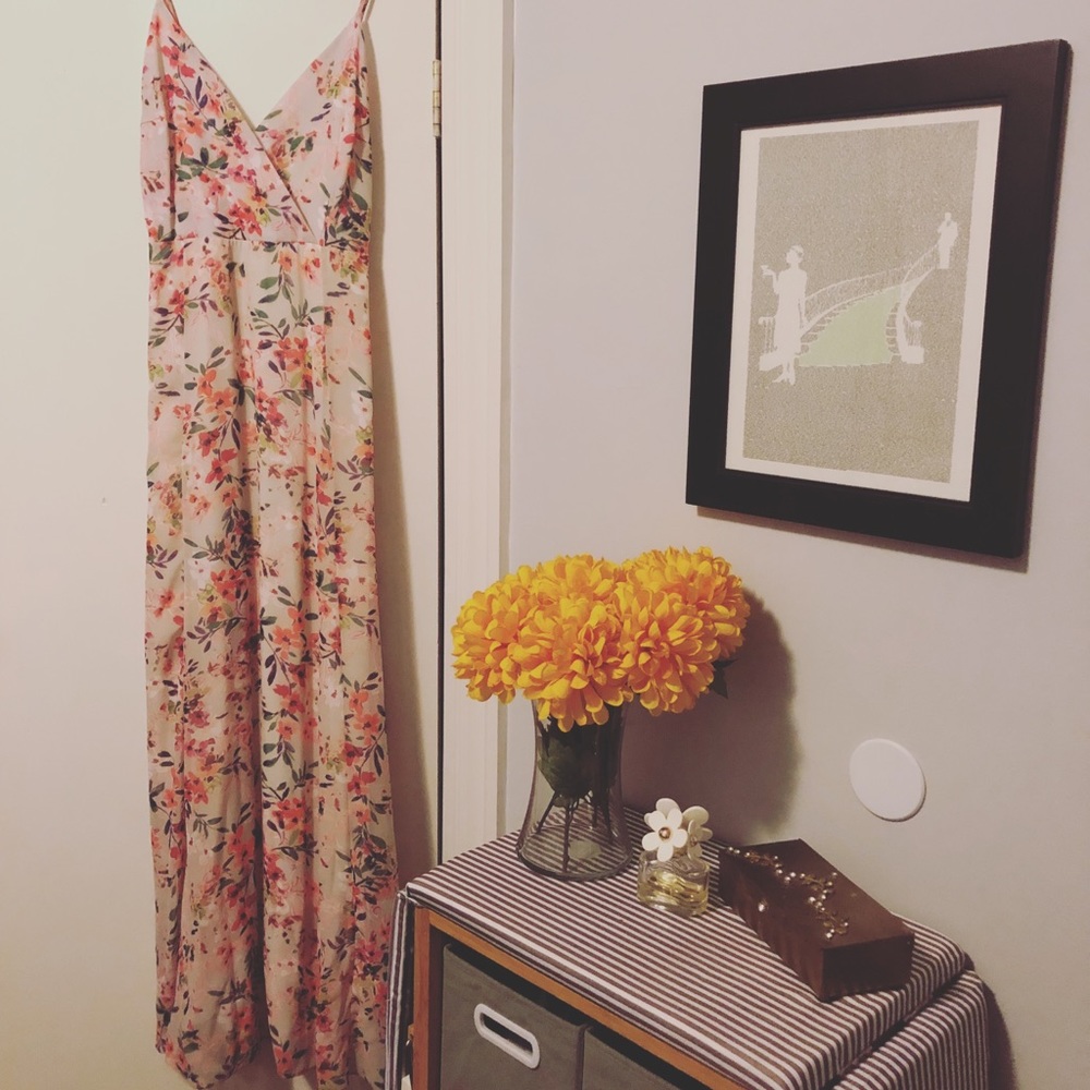 Lulu’s Floral Maxi Dress