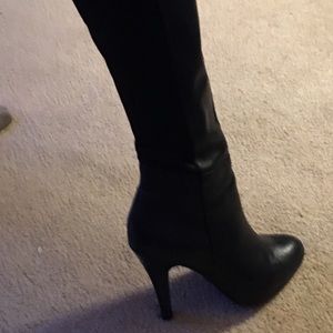High heeled black boot....super sexy