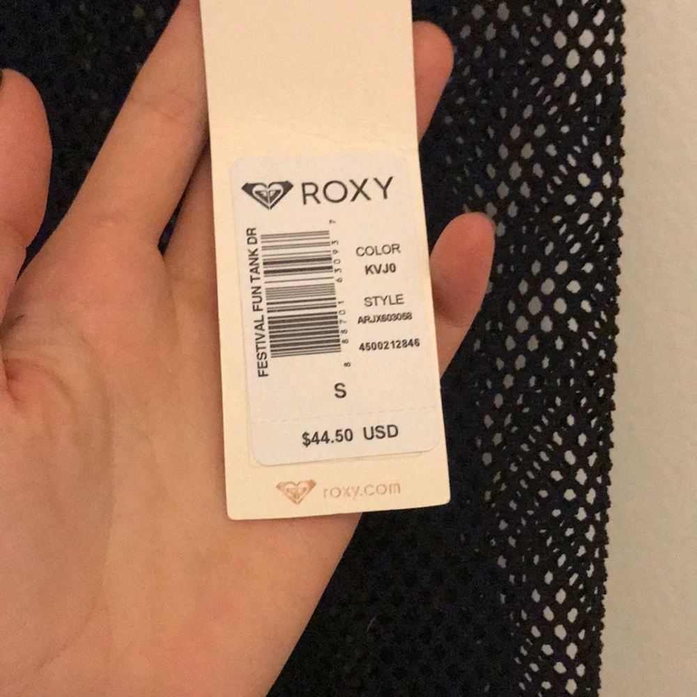 Roxy beach cover up! - Picture 2 of 2