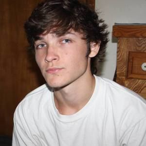 Meet your Posher, Corbin