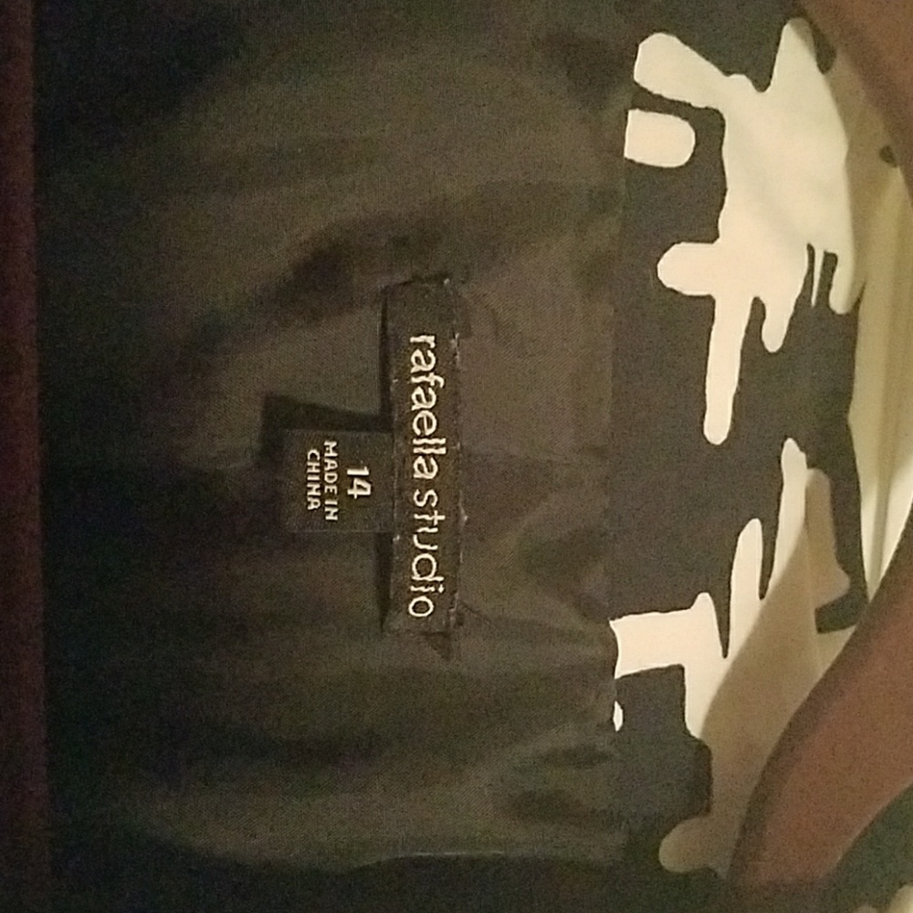 Women's Jacket - Picture 2 of 4