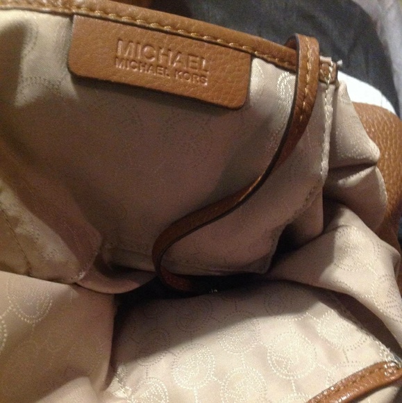 Michael Kors Handbag - Picture 3 of 7
