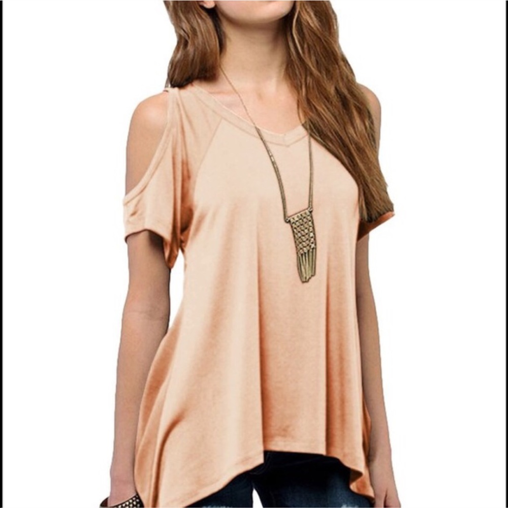 Cold shoulder tee