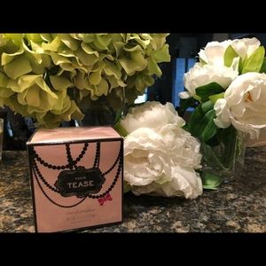 Noir Tease 1.7 NIB sealed