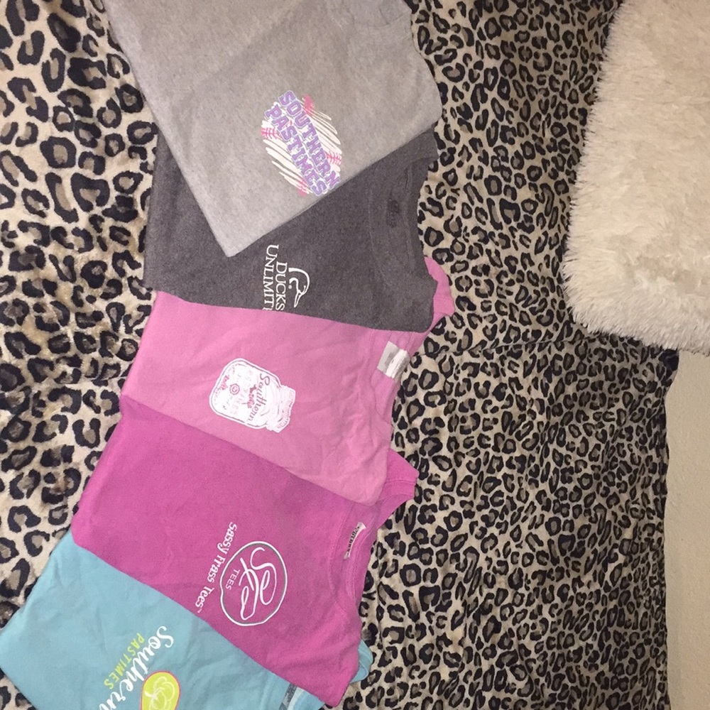 *BUNDLE* 4 southern Tshirts !