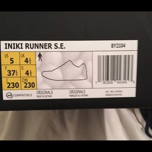 Adidas Iniki runner X bodega edition
