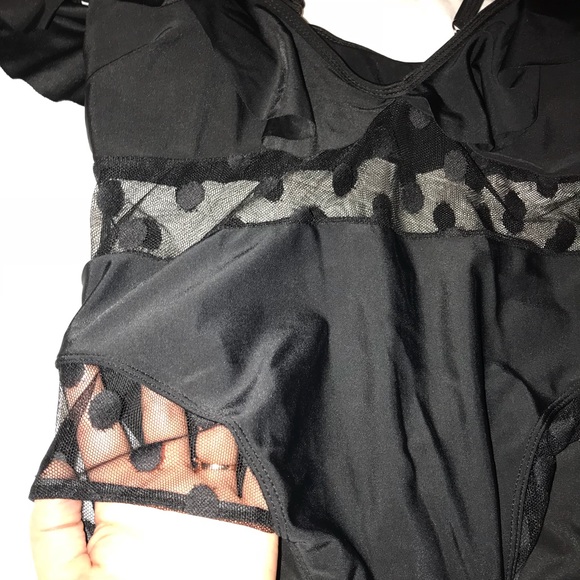 Black swimsuit - Picture 7 of 7