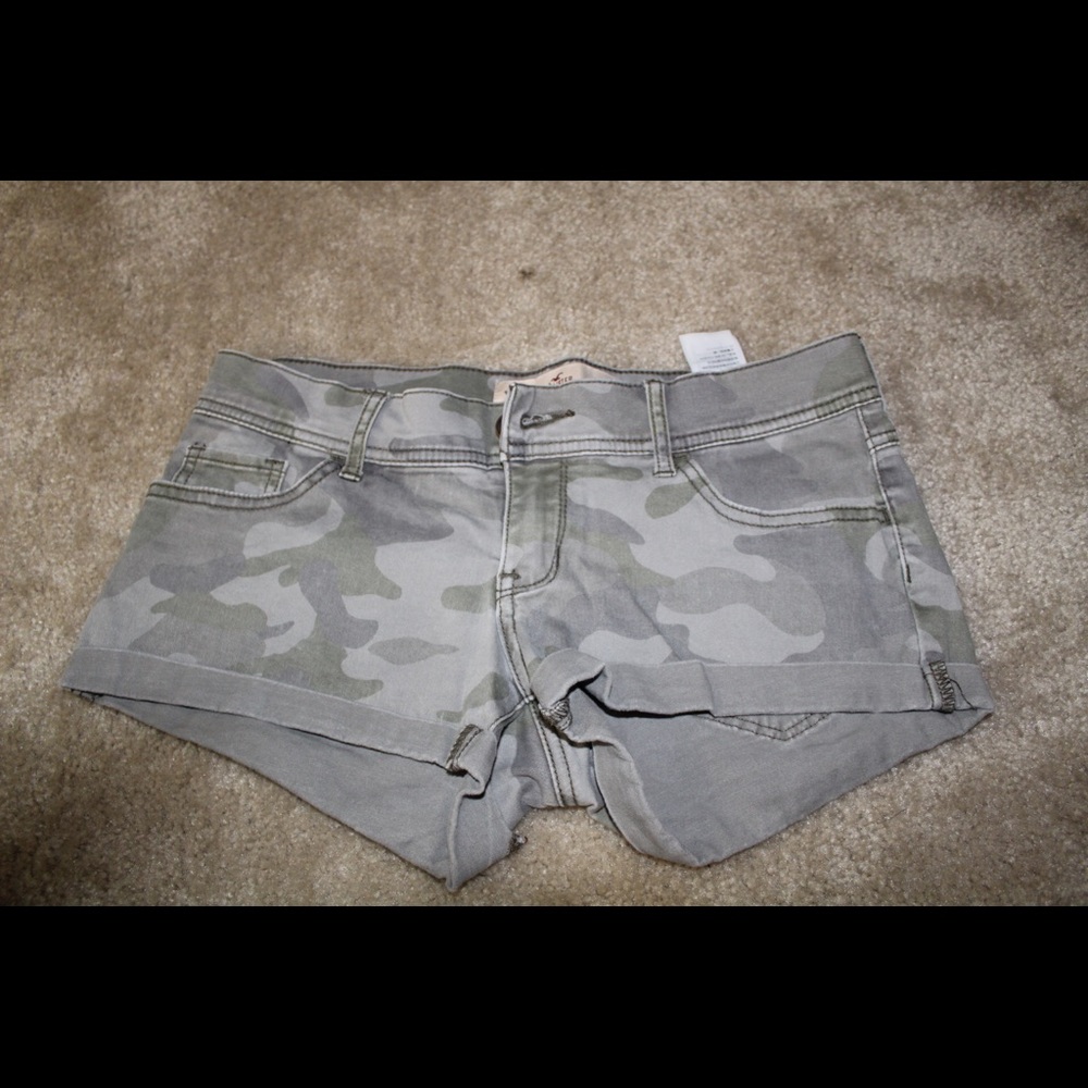 Camo jean shorts