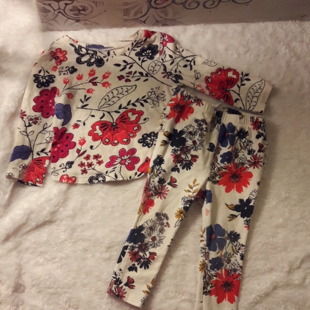 Old Navy two piece floral print set