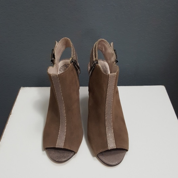 VC TAUPE SUEDE/ LEATHER ANKLE BOOTIE