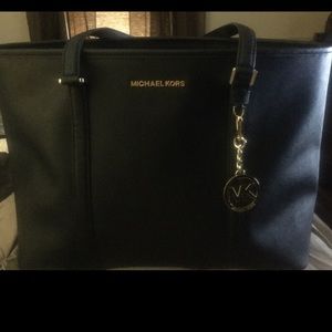 Michael Kors tote