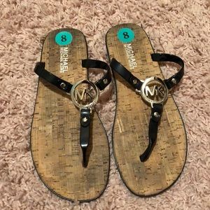 Michael kors flip flops