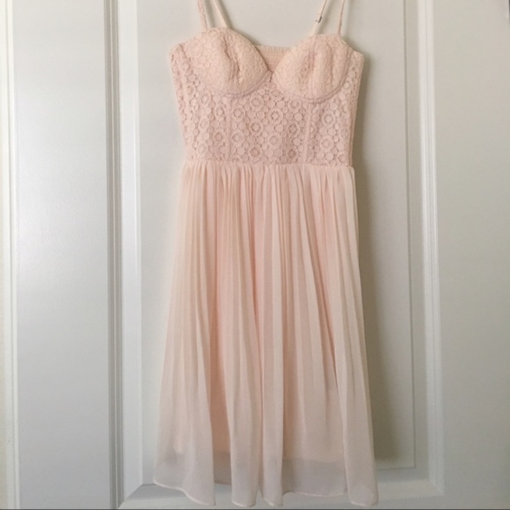 H&M Divided - Short Blush Colored Dress