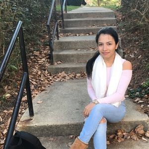 Meet your Posher, Xenia