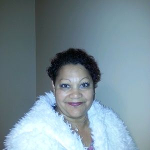 Meet your Posher, Janet