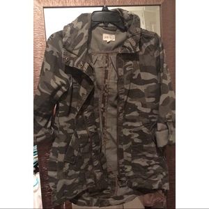 Women’s Camo Jacket size small