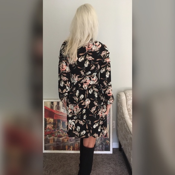 LAST 1!! 💕Blush/Black Choker Neck Swing Dress - Picture 3 of 3