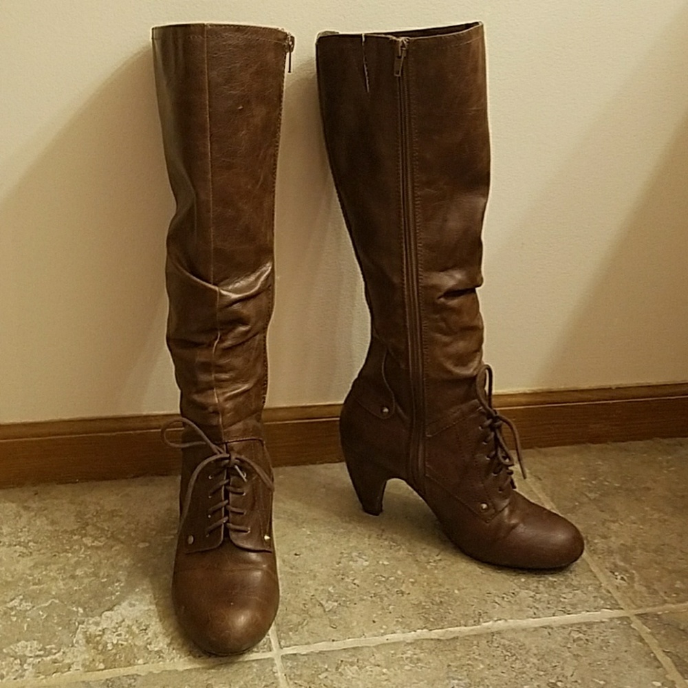 Gorgeous Shi boots
