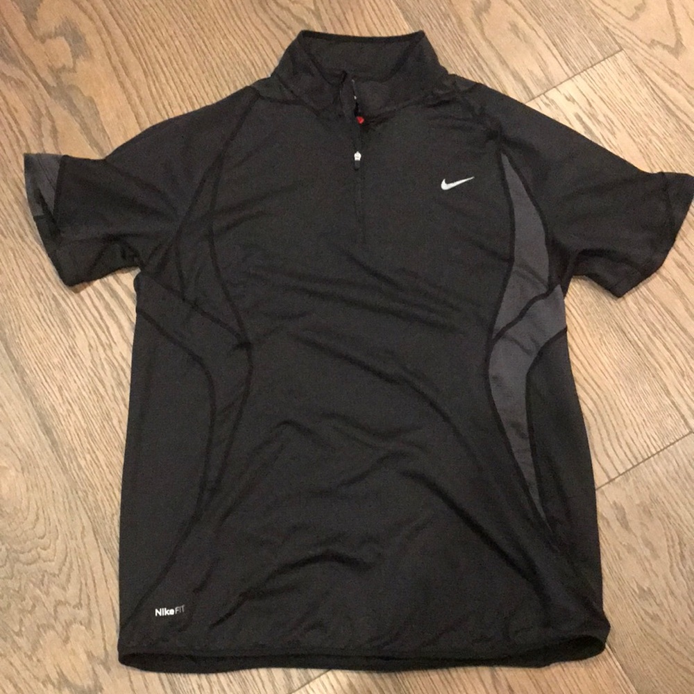 Men's Nike shirt