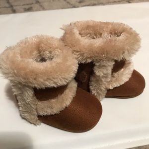 BABY Furry Boots
