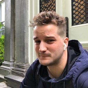 Meet your Posher, Simon