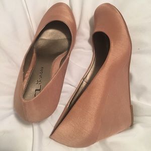 CL by Laundry | Wedge dress shoe