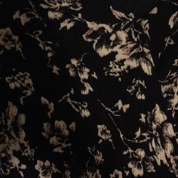 Romper - Picture 2 of 3