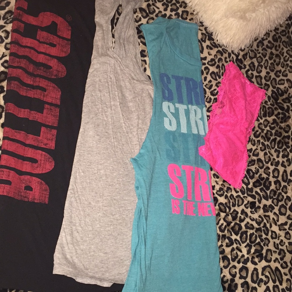 Workout shirts & strapless lace bandeau
