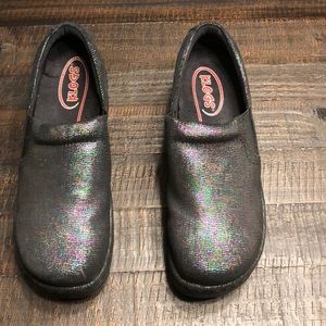 Klogs Size 10 slip resistant shoes. NWT