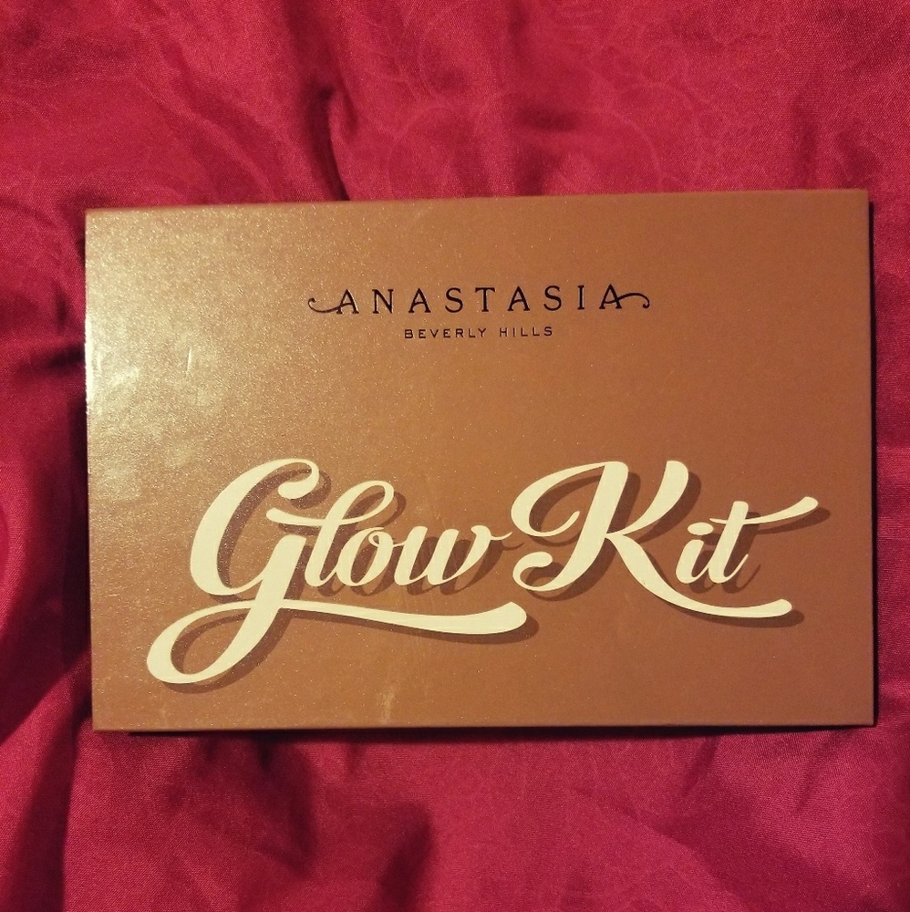 Sold**ABH Glow Kit