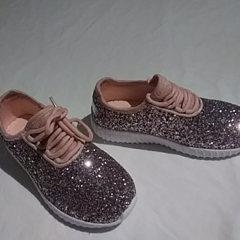 Girl Sparkling sneakers