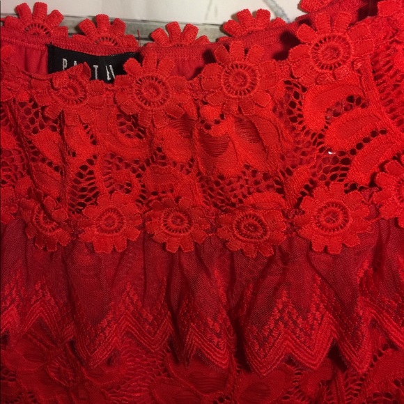 Women’s red lace shirt - Picture 4 of 7