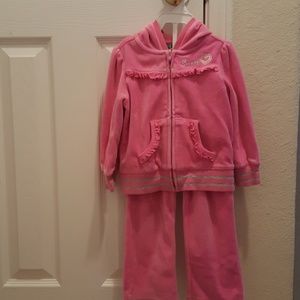 Childrens Place Jogging Suit! 3T
