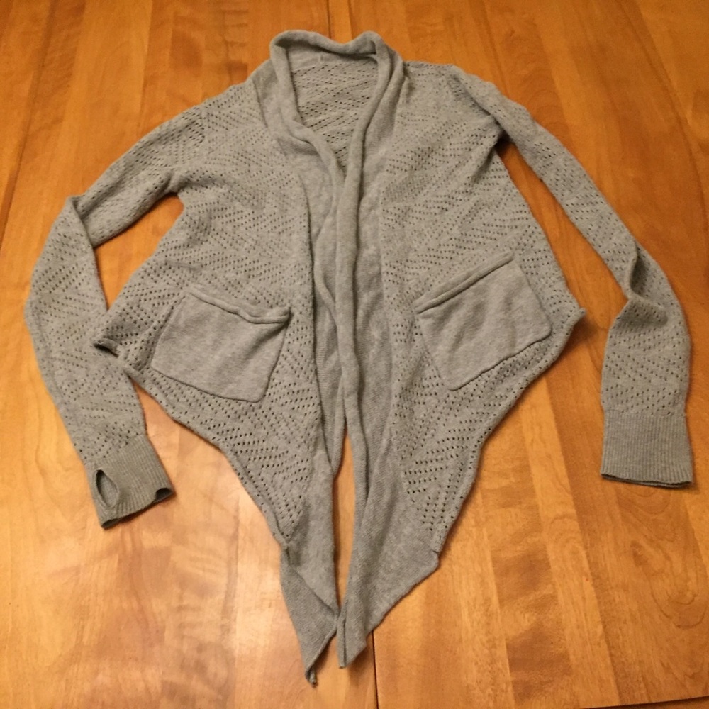 Ivivva sweater
