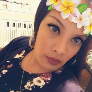 Meet your Posher, Belle