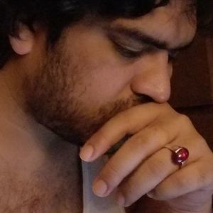 Meet your Posher, Safa